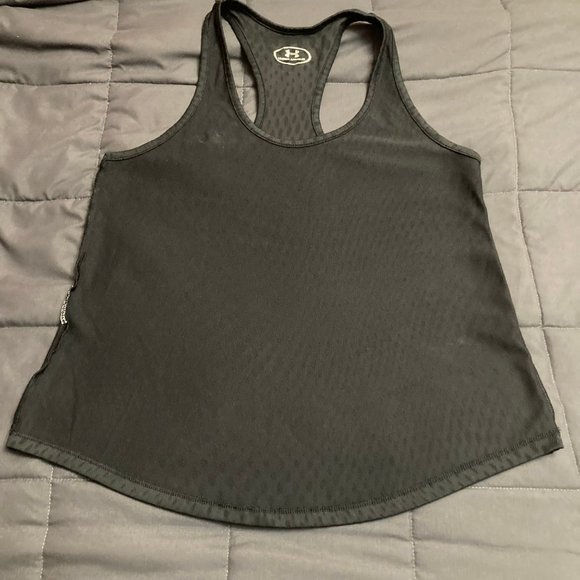 Under Armour Mesh Heatgear Loose Fit Black Tank  Size: Extra Small - Picture 14 of 15